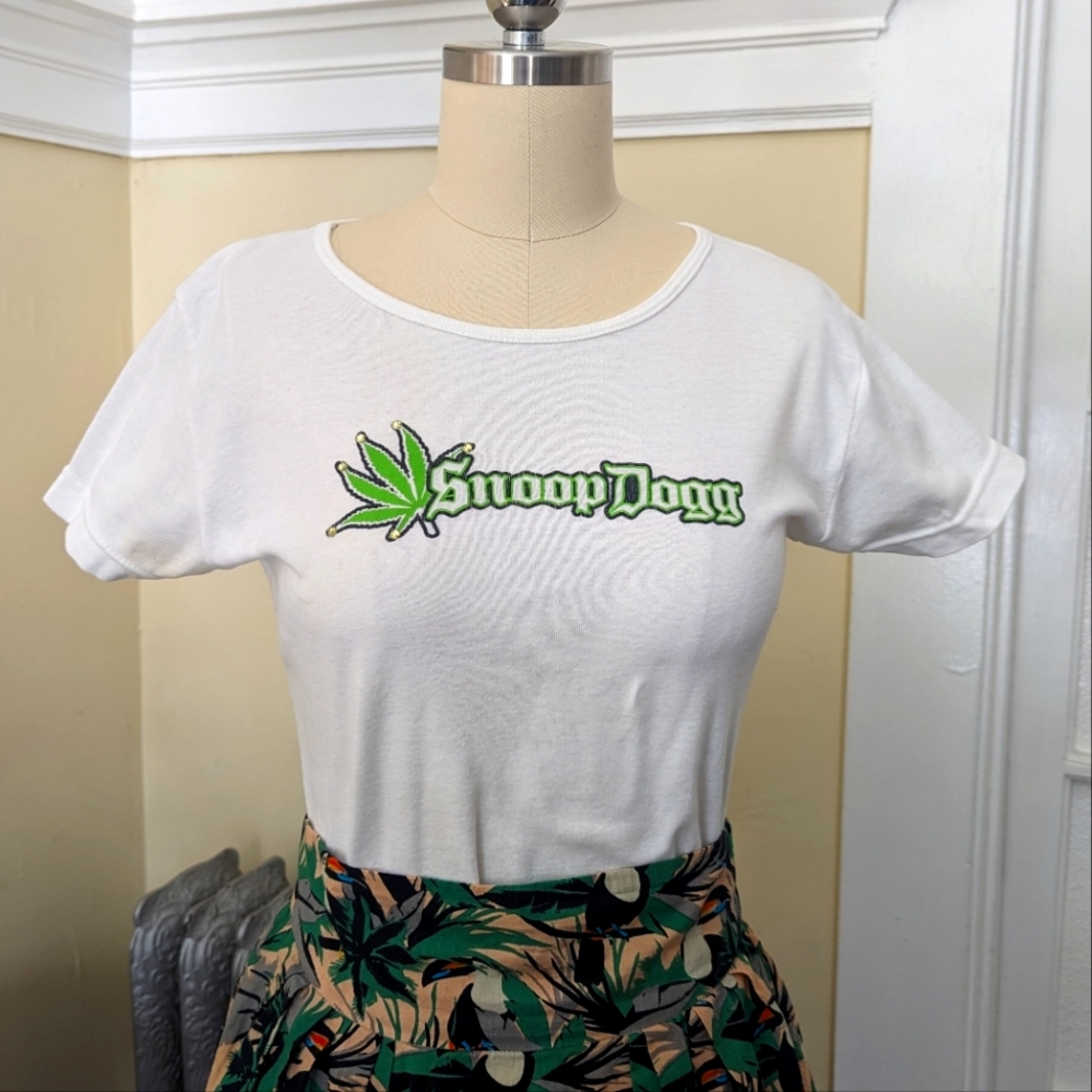Ladies Rare and VINTAGE Snoop Dogg baby doll tee with bedazzled potleaf.